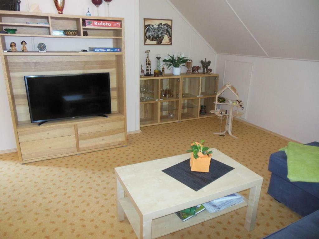 Waldhaus Apartment Яхимов Екстериор снимка