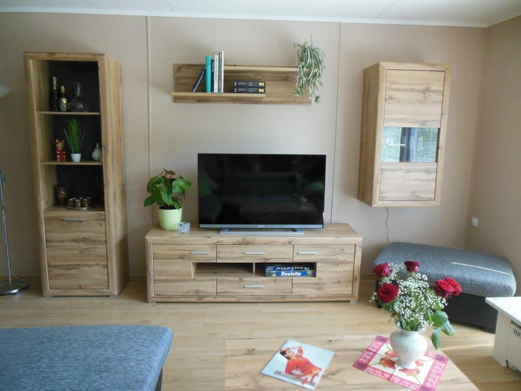 Waldhaus Apartment Яхимов Екстериор снимка